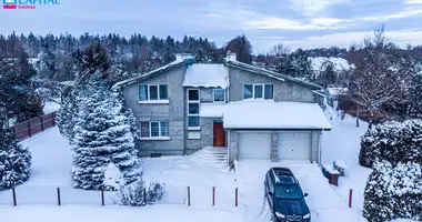 Dom w Ryngwaldyszki, Litwa