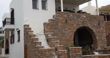 3 bedroom apartment in Ormos Ysternion, Greece