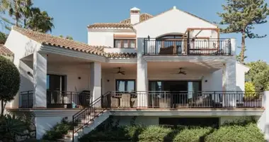 4 bedroom house in Ricmar, Spain