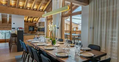 Chalet 6 bedrooms in Courchevel, France