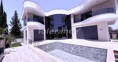 Villa 8 habitaciones en Dosemealti, Turquía