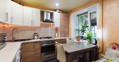 Wohnung 3 zimmer in Ljasny, Belarus