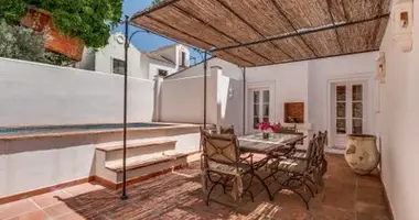 2 bedroom apartment in Benahavis, Spain