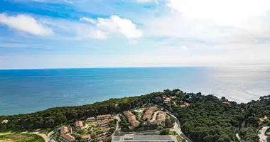 Townhouse 4 bedrooms in Lloret de Mar, Spain
