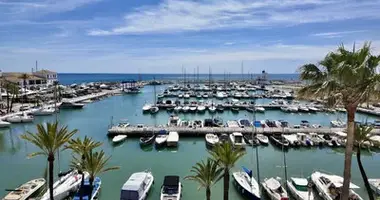Wohnung 4 Schlafzimmer in Manilva, Spanien