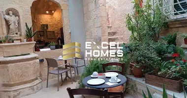 Reihenhaus in Qormi, Malta