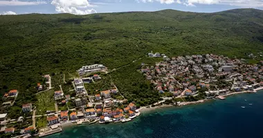 Mieszkanie 5 pokojów w Tivat, Czarnogóra