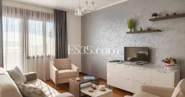 Apartamento 3 habitaciones en Becici, Montenegro