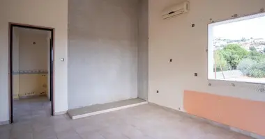 Инвестиционная 375 м² в Скарину, Кипр