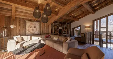 Chalet 5 bedrooms in Courchevel, France