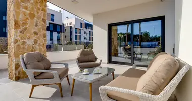 Penthouse 2 bedrooms in Guardamar del Segura, Spain