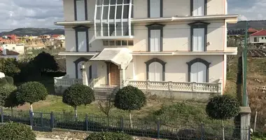 Villa in Xeng, Albania