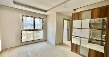2 bedroom apartment in Mezitli, Turkey