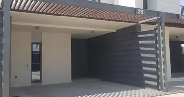 3 bedroom apartment in Dubai, United Arab Emirates