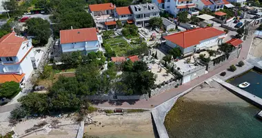 Hotel 763 m² in Barbat, Kroatien