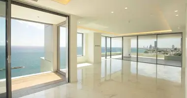 Apartamento 4 habitaciones en Koinoteta Agiou Tychona, Chipre