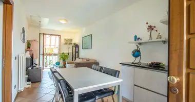 Apartamento 3 habitaciones en San Benedetto di Lugana, Italia