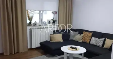 Appartement 4 chambres dans Njivice, Croatie