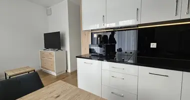 Квартира 2 комнаты в Варшава, Польша