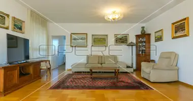 Wohnung 4 zimmer in Stadt Zagreb, Kroatien