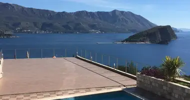 Mieszkanie 3 pokoi w 64, Czarnogóra