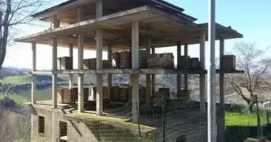 Nieruchomości komercyjne 600 m² w Terni, Włochy