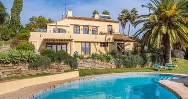 5 bedroom house in Dos Hermanas, Spain