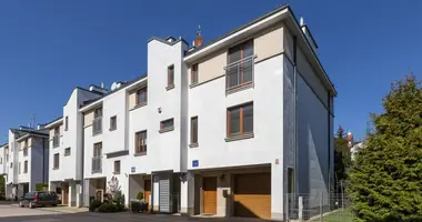 Dom 5 pokojów w Warszawa, Polska