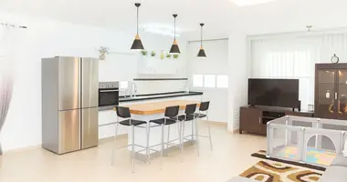 Apartamento 4 habitaciones en Israel