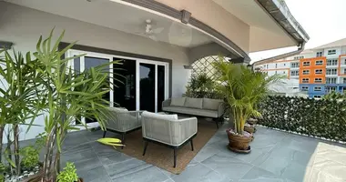 2 bedroom apartment in Pattaya City, Thailand