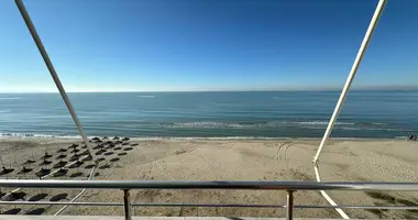 Квартира 2 комнаты в Дуррес, Албания