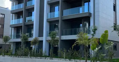 Квартира 4 спальни в Муратпаша, Турция