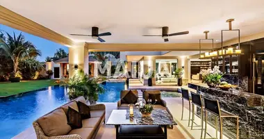 Вилла 9 комнат в Pong, Таиланд