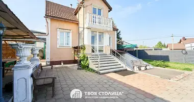 Дом 4 комнаты в Ратомка, Беларусь