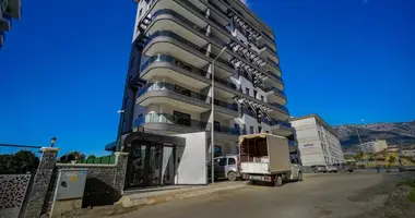 2 bedroom apartment in Mahmutlar, Turkey