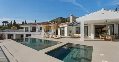 6 bedroom house in Dos Hermanas, Spain