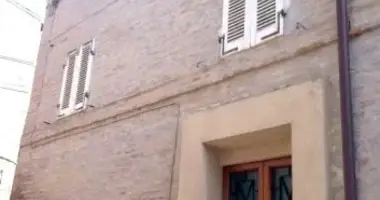 Casa 9 habitaciones en SantElpidio a Mare, Italia
