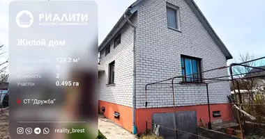 House in Kamianica Zyravieckaja, Belarus