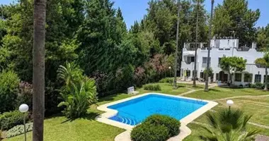 4 bedroom house in San Pedro Alcantara, Spain
