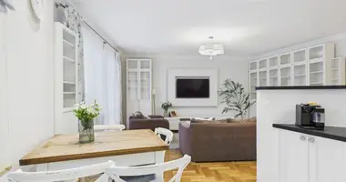 Mieszkanie 3 pokoi w województwo mazowieckie, Polska