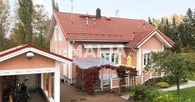 3 bedroom house in Helsinki sub-region, Finland