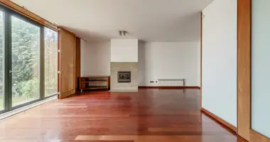 Дом 5 спален в Lavra, Португалия