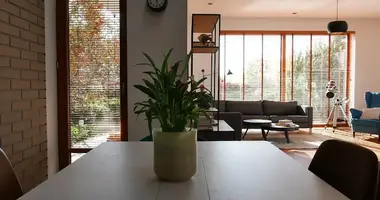 Haus 5 zimmer in Warschau, Polen