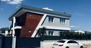 Villa 7 habitaciones en Turquía