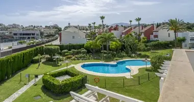 Mieszkanie 3 pokoi w Estepona, Hiszpania
