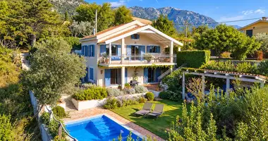 2 bedroom house in Tivat, Montenegro