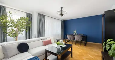 Wohnung 4 zimmer in Warschau, Polen