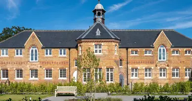 Maison 3 chambres dans Enfield, Royaume-Uni
