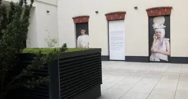 Mieszkanie 3 pokoi w Warszawa, Polska