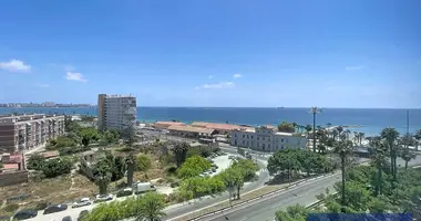 Doppelhaus in Alicante, Spanien